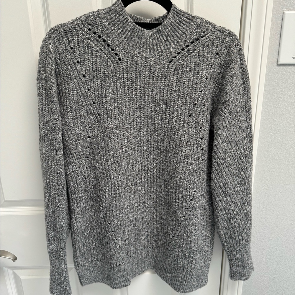 Abercrombie & Fitch Sweater Medium